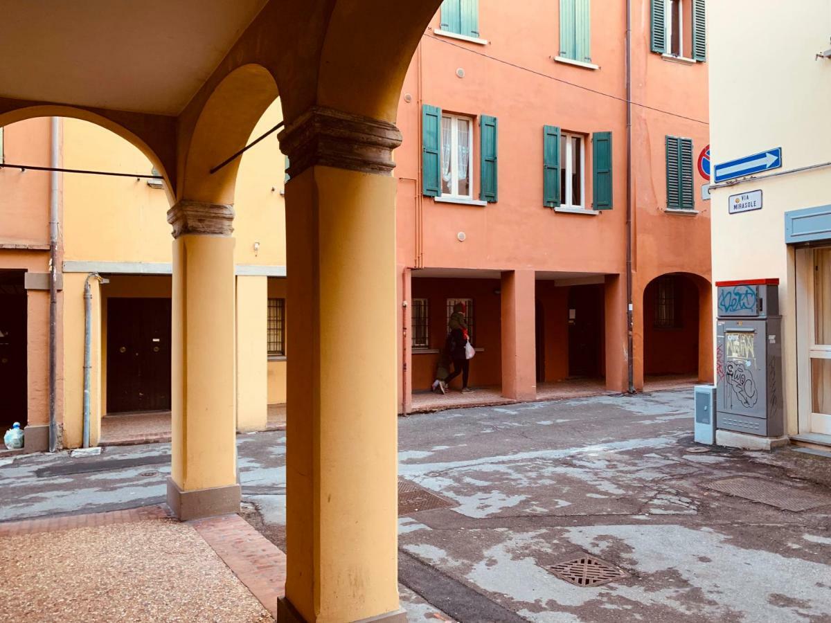 Whouse Suite Apartment Mirasole Bologna Buitenkant foto