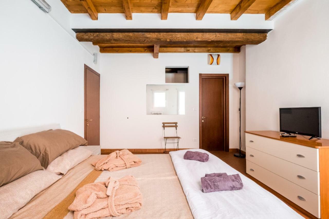 Whouse Suite Apartment Mirasole Bologna Buitenkant foto
